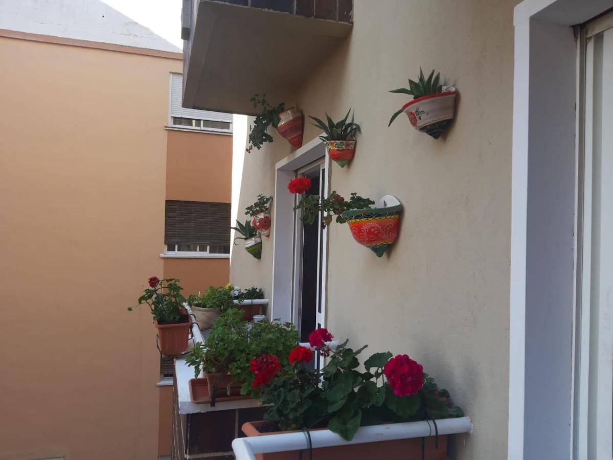 La Casa De La Abuela Rosy Apartment Málaga Exterior foto